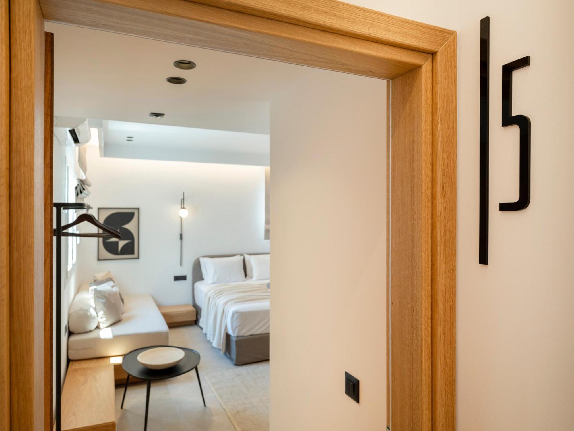 Anemelia Way Of Living Aparthotel Náousa Exterior photo